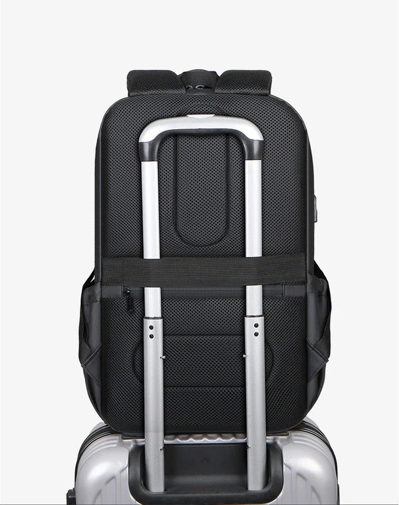 Mochila Esportiva USB Marenzzo